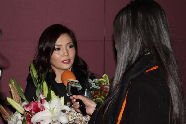 “Луйвар” киноны нээлтийн үеийн фото сурвалжлага